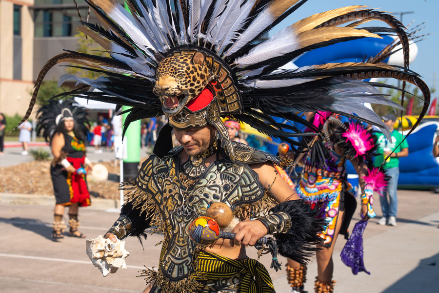 Danza Azteca Xiuhollin Huehuecoyotl perform traditional Aztec dances