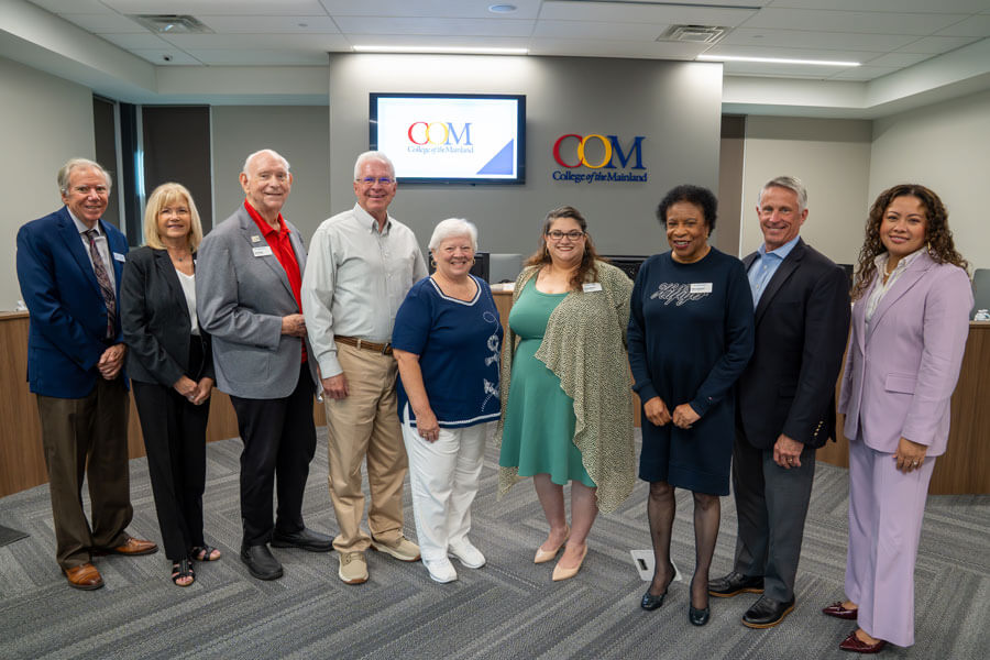 Photo of COM Board of Trustees and college presidents