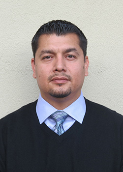 Portrait photo of Jesus Esparza