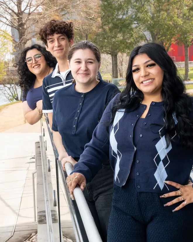Group of student mentors outside of the Student Center